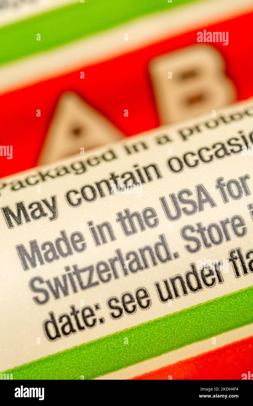 Nahaufnahme von Made in the USA auf Kunststofffolien-Verpackung des General Mills' Ganznahrungsmittels Lärabar Energy Bar (Apfelkuchen-Geschmack). Stockfoto