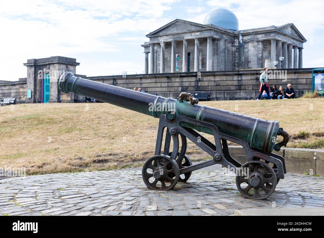 Die portugiesische Kanone auf Calton Hill Edinburgh, im 15.. Jahrhundert gegossen, eine von 6 ursprünglichen Kanonen, Edinburgh, Schottland, Großbritannien Stockfoto
