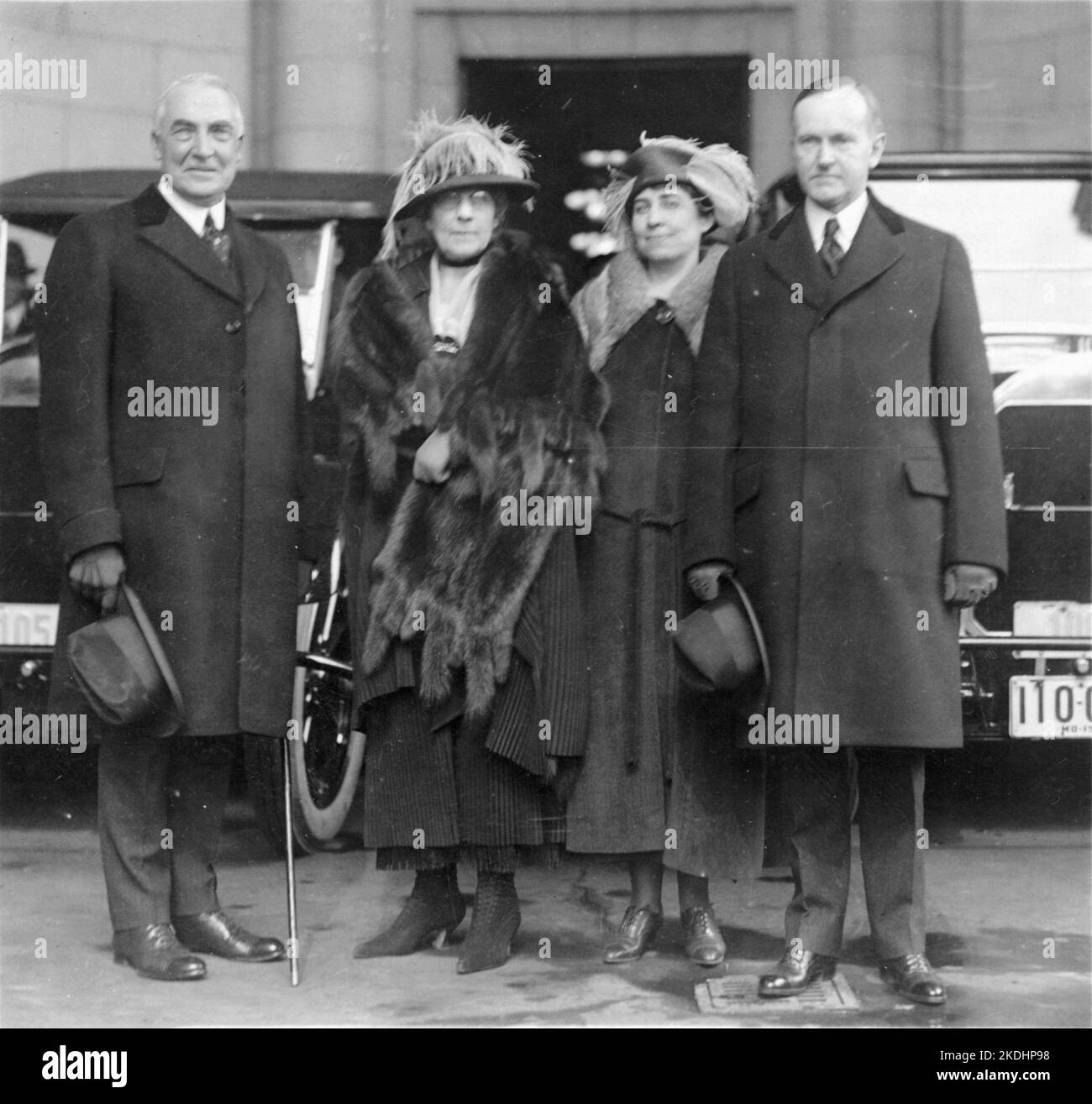 Präsident Warren Harding und Vizepräsident Coolidge mit ihren Frauen Stockfoto