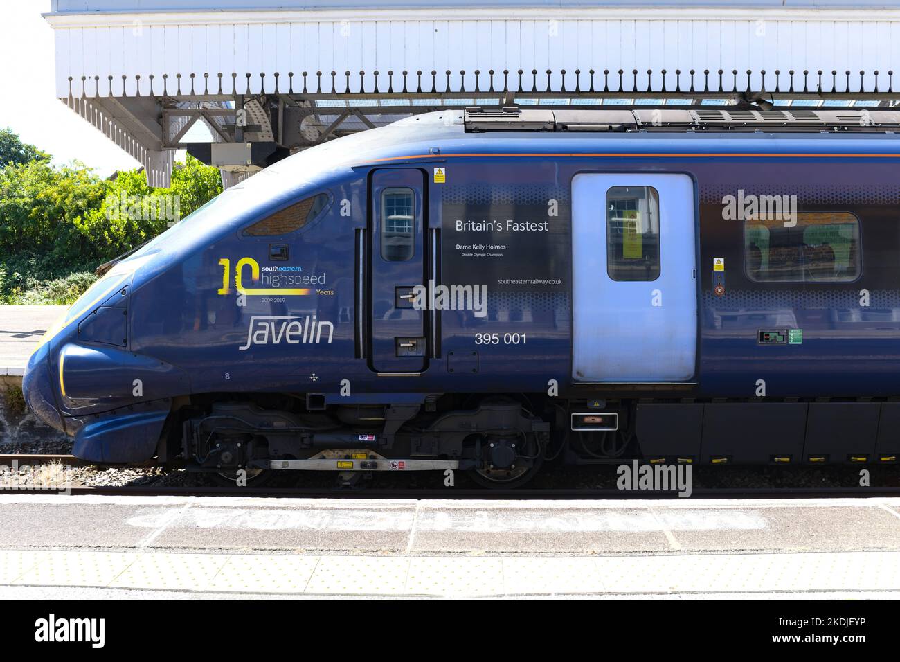 Ein Speerzug der Klasse 395001 namens Britains hat Kelly Holmes in Margate Station, Kent, England, Großbritannien, gefressen Stockfoto