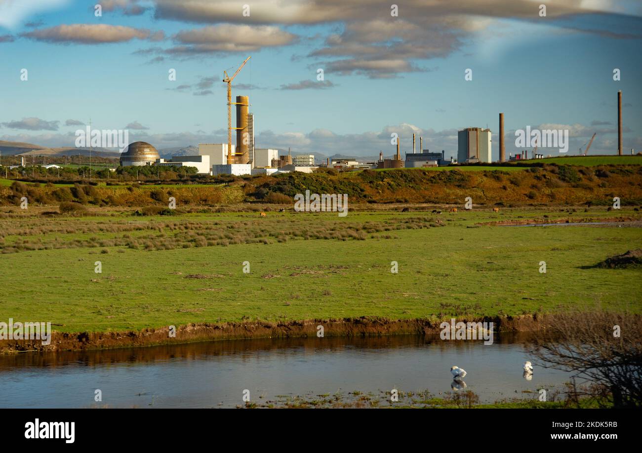 Sellafield, Standort für die Wiederaufbereitung und Stilllegung von Kernbrennstoffen, in der Nähe des Dorfes Seascale an der Küste der Irischen See in Cumbria, Großbritannien Stockfoto