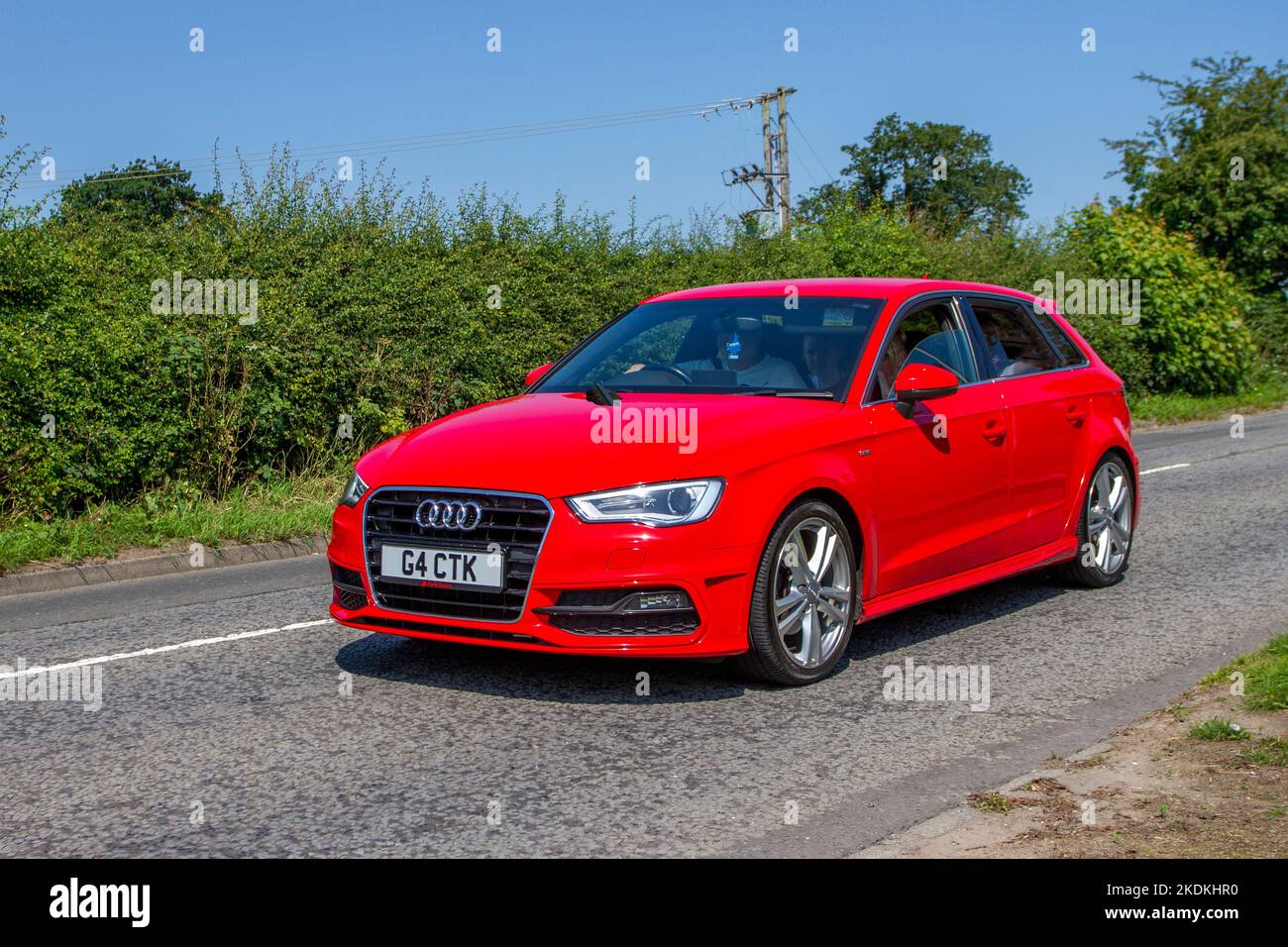 Audi a3 s line rote autos Fotos und Bildmaterial in hoher Auflosung Alamy