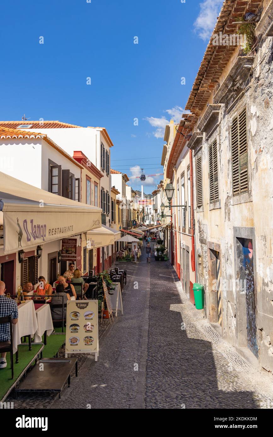 Blick auf die Straße um Funchal, Madeira, Portugal. Stockfoto