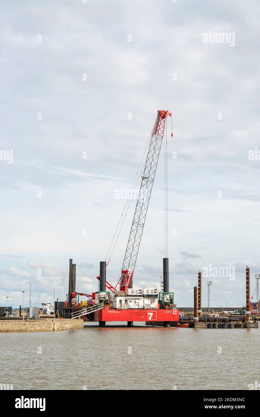 RCP-250 Modular Self Elevating Platform in Outer Harbour Lowestoft suffolk 2022 Stockfoto