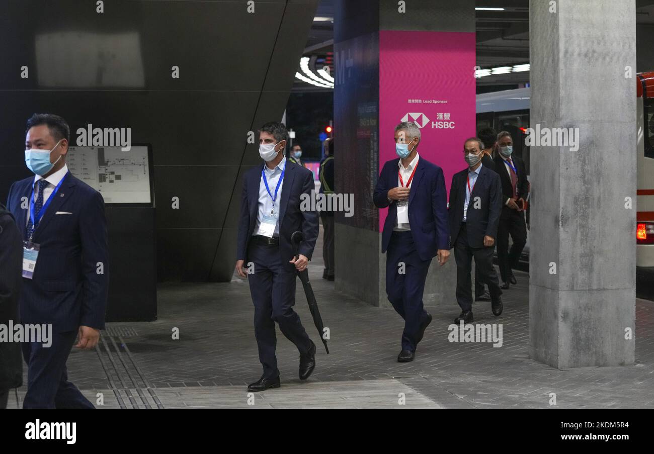 Die Teilnehmer des Global Financial Leaders' Investment Summit nehmen an dem Galadiner im M+ Museum im West Kowloon Cultural District Teil. 01NOV22 SCMP/Sam Tsang Stockfoto