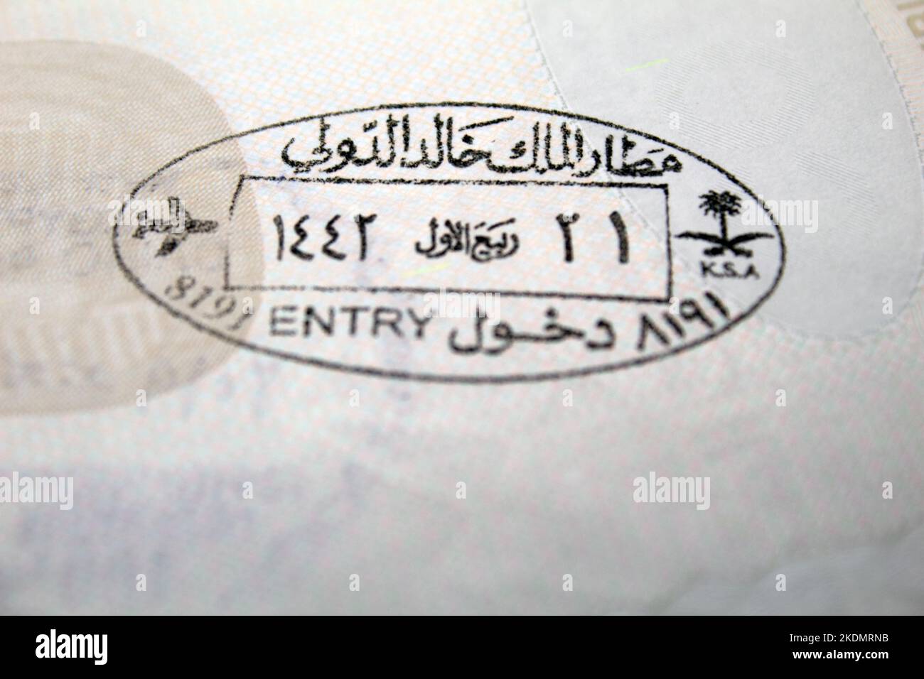 Reisepass mit Briefmarken isoliert auf wite Hintergrund Stockfoto