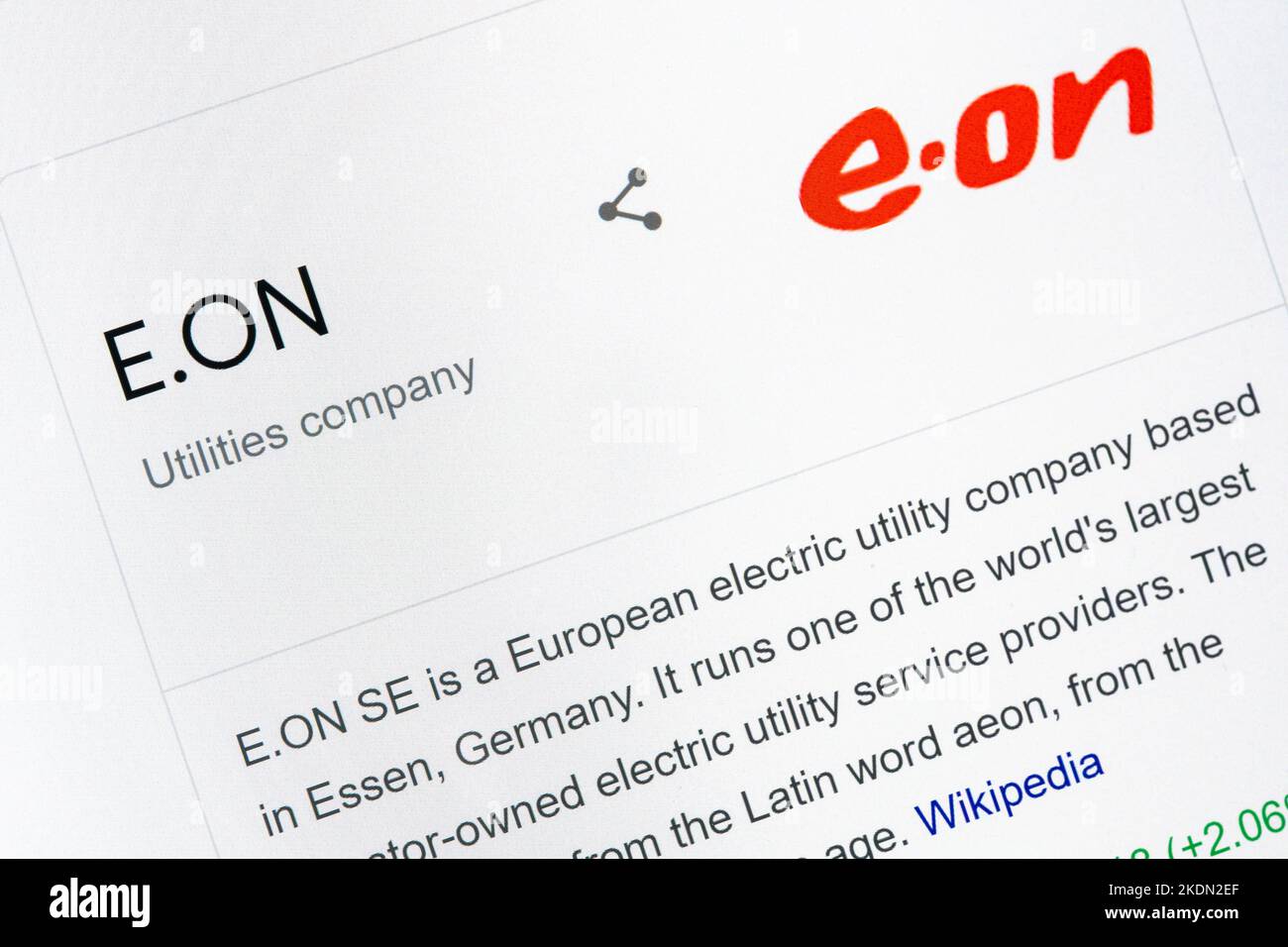 Titel und Logo für E.ON auf einem Computerbildschirm. E.ON ist ein deutscher Energieversorger, der auch in Großbritannien tätig ist Stockfoto