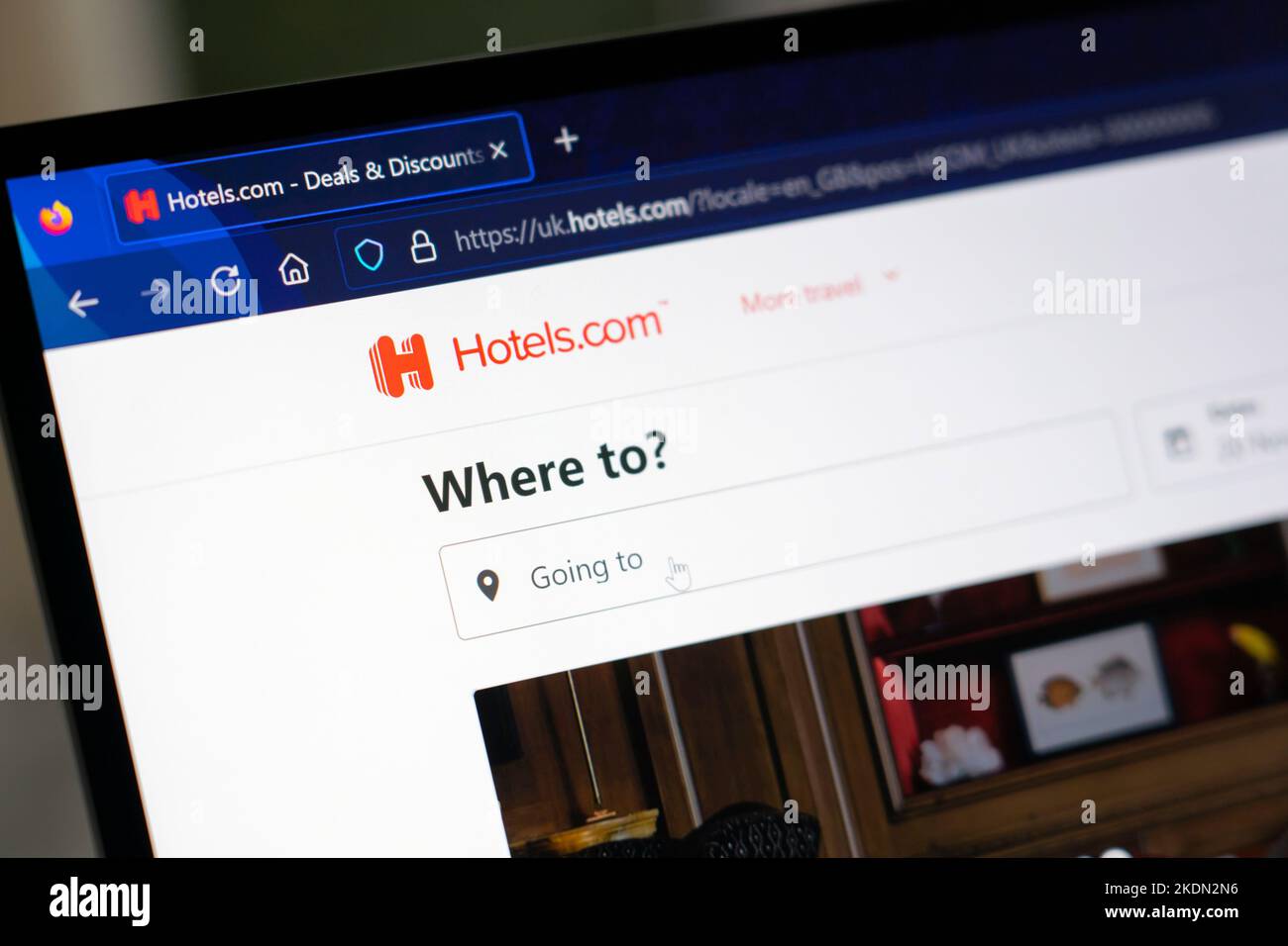 Hotels.com Website - ein weltweit führender Anbieter von Hotelunterkünften, der Buchungsservices über ein eigenes Netzwerk lokalisierter Websites anbietet Stockfoto