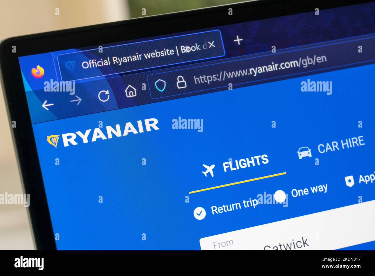 Webseite für Flugbuchungen von Ryanair DAC - einer irischen Ultra Low-Cost-Fluggesellschaft, die 1984 gegründet wurde. Der Hauptsitz befindet sich in Swords, Dublin, Irland Stockfoto