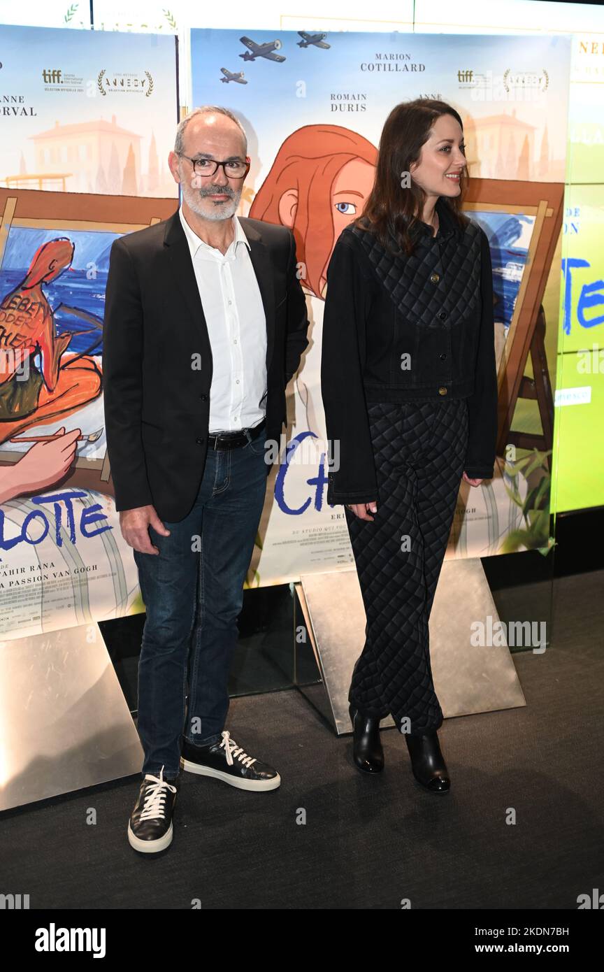 Marion Cotillard , ' Charlotte' von Eric Warin Premiere beim UGC Paris Stockfoto