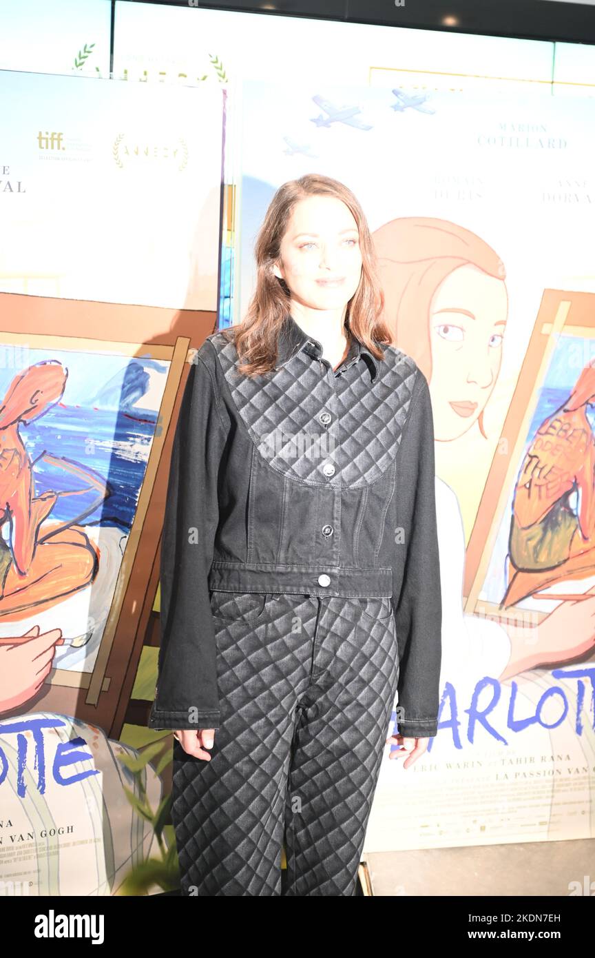 Marion Cotillard , ' Charlotte' von Eric Warin Premiere beim UGC Paris Stockfoto