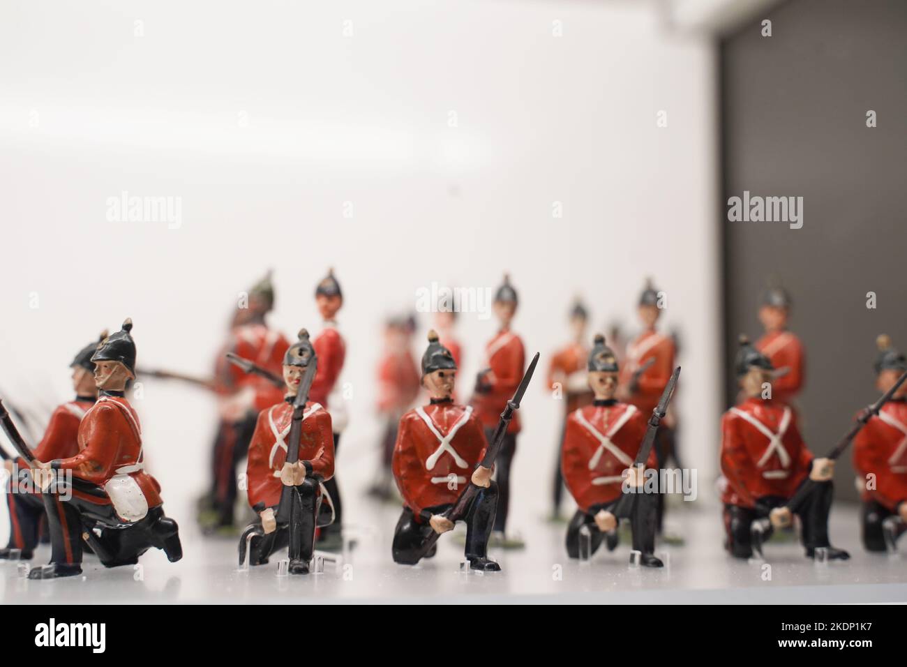 Vintage Toy Soldiers Collectibles auf dem Display, hergestellt in Großbritannien, beliebt in den frühen 1900 um die Zeit des Ersten und zweiten Weltkriegs Stockfoto