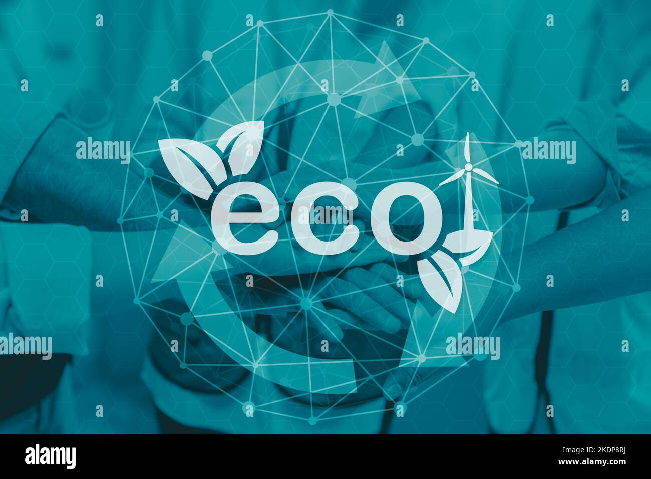 Menschen schließen sich zusammen mit dem „Eco Title for Saving Energy Concept“-Banner-Hintergrund Stockfoto