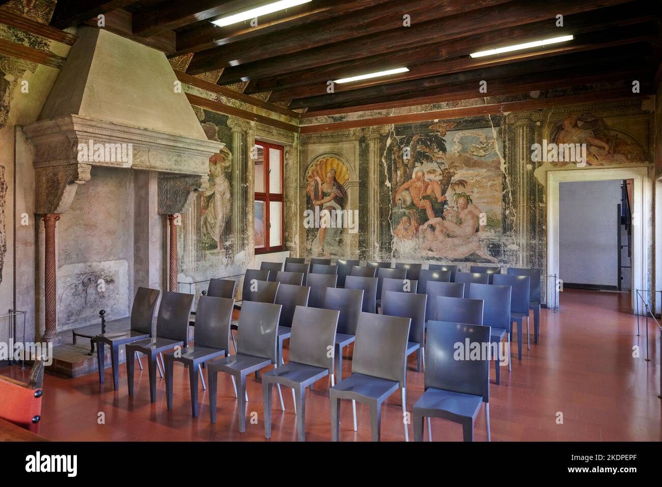 la Sala delle Muse da Palazzo Guarienti - affreschi di Paolo Farinati - 1570 - Verona, Museo degli Affreschi G.B. Cavalcaselle Stockfoto