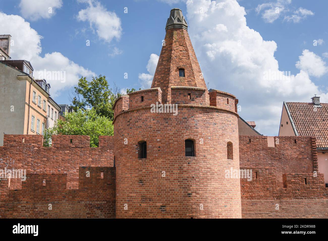 Pulverturm, Teil der historischen Befestigungsanlagen in der Altstadt von Warschau, Hauptstadt von Polen Stockfoto