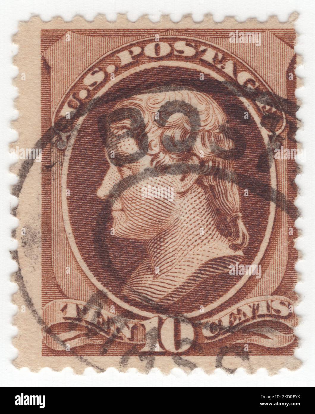 USA - 1873: Eine 10 Cent braune Briefmarke, die das Porträt von Thomas Jefferson, einem amerikanischen Staatsmann, Diplomaten, Anwalt, Architekten, Philosoph und Gründungsvater, der von 1801 bis 1809 als dritter Präsident der Vereinigten Staaten diente. Zuvor war er der zweite Vizepräsident unter John Adams und der erste US-Außenminister unter George Washington. Der Hauptautor der Unabhängigkeitserklärung, Jefferson, war ein Befürworter der Demokratie, des Republikanismus und der individuellen Rechte und motivierte amerikanische Kolonisten, aus dem Königreich Großbritannien auszubrechen Stockfoto