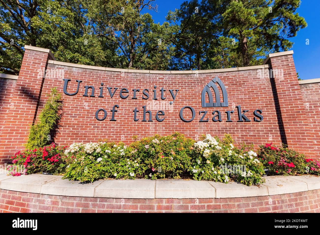 Sonnige Außenansicht des Campus der University of the Ozarks in Arkansas Stockfoto