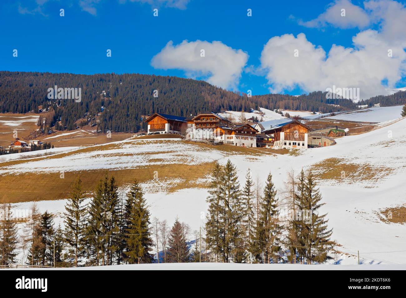 Winterlandschaft in Santa Maddalena, Dolomiten, Italien Stockfoto