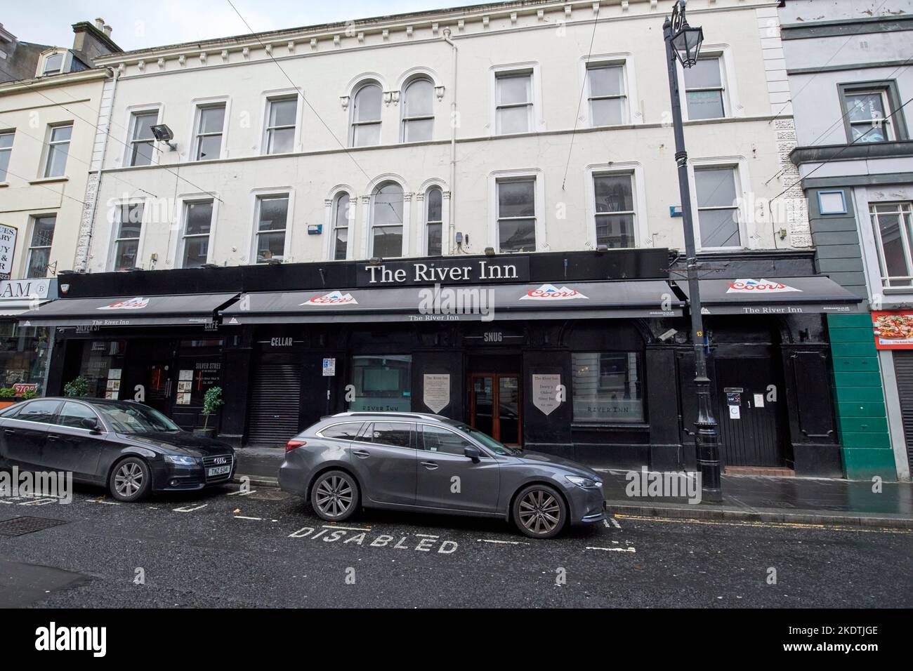 Das River Inn ist die älteste Bar in der Stadt derry londonderry, Nordirland Stockfoto