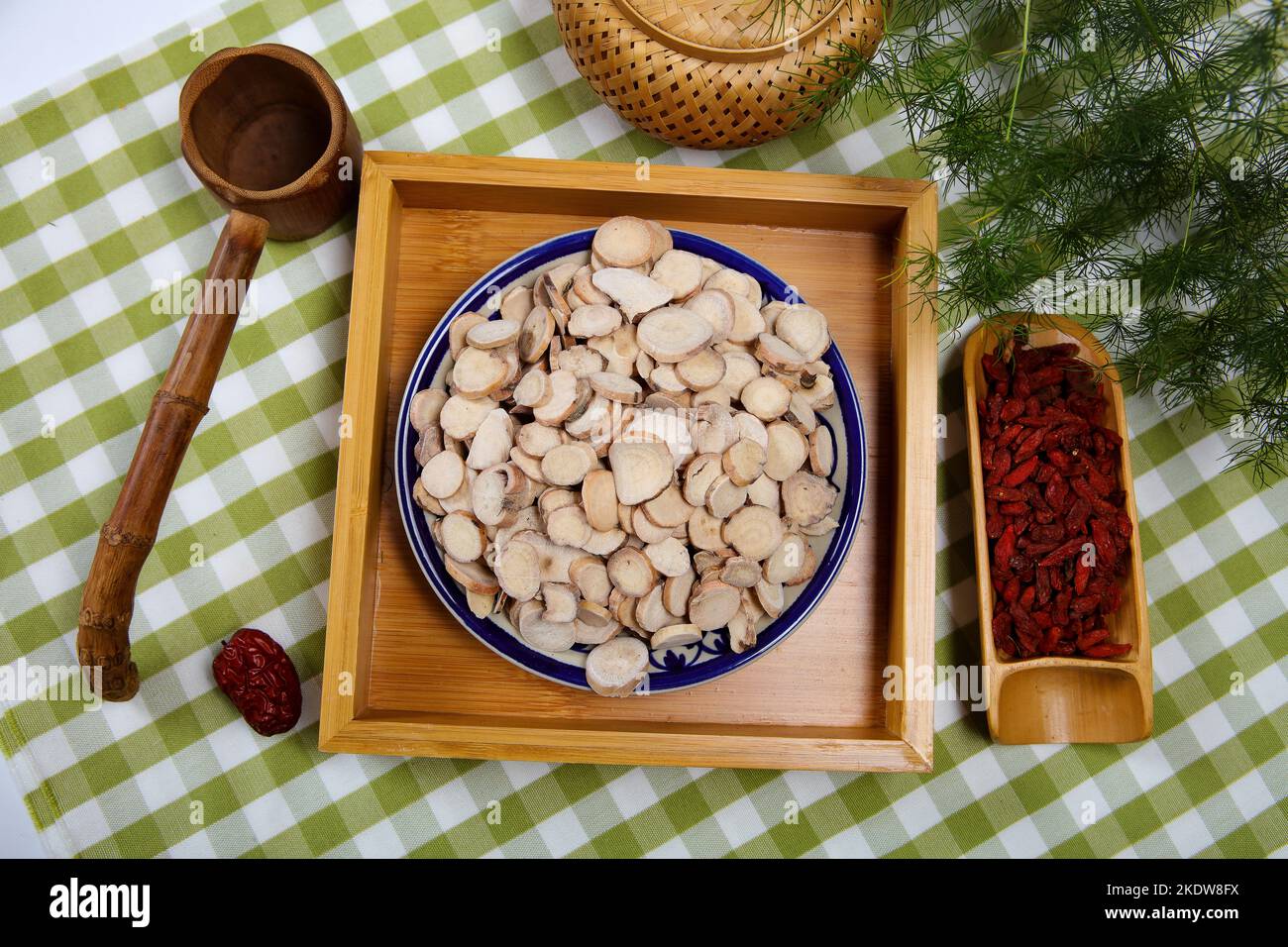 Traditionelle chinesische Medizin Radix paeoniae alba Stockfoto