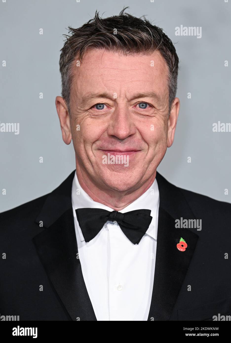 London, Großbritannien. 08.. November 2022. 8.. November 2022, London, Großbritannien. Peter Morgan bei der Weltpremiere der Crown Season 5, Theatre Royal, Drury Lane, London. Quelle: Doug Peters/Alamy Live News Stockfoto