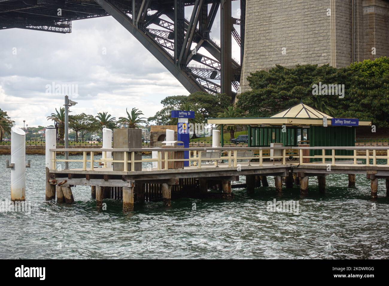 Die Jeffry Street Fähranlegestelle im Hafen von Sydney Stockfoto