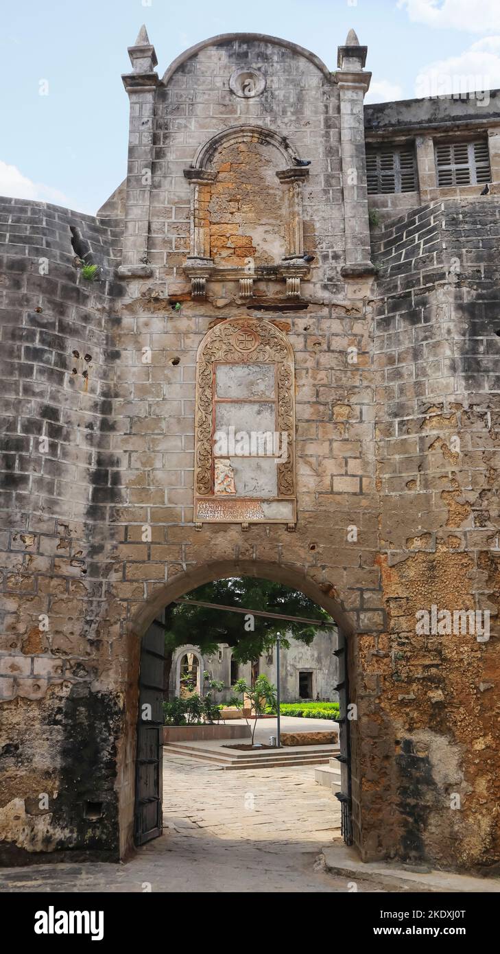 Innenansicht von Fort mit portugiesischer Architektur, Diu, Indien. Stockfoto