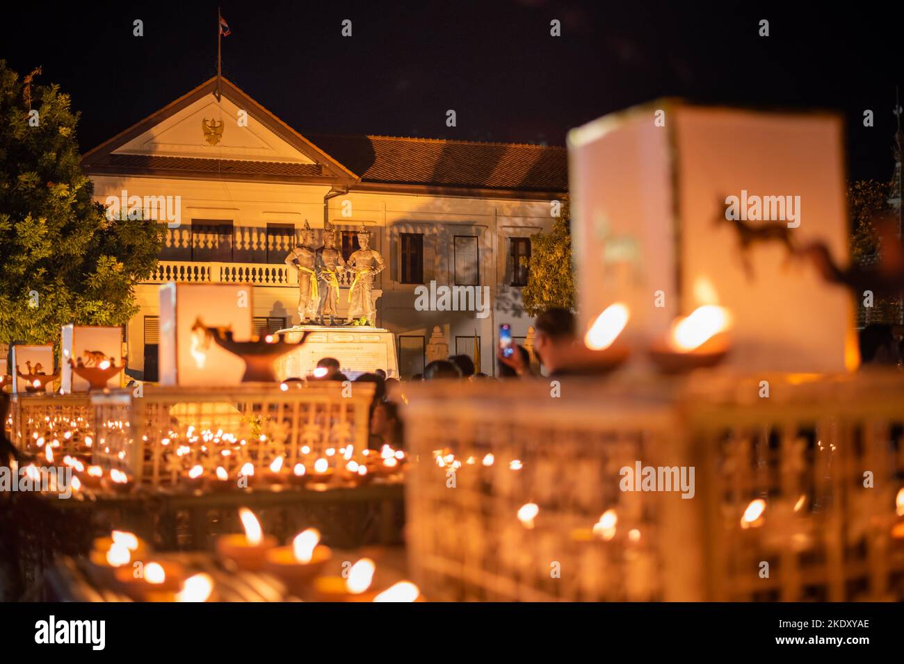 Kerzen im Laternen-Festival abfeuern. Chiangmai, Thailand. Stockfoto