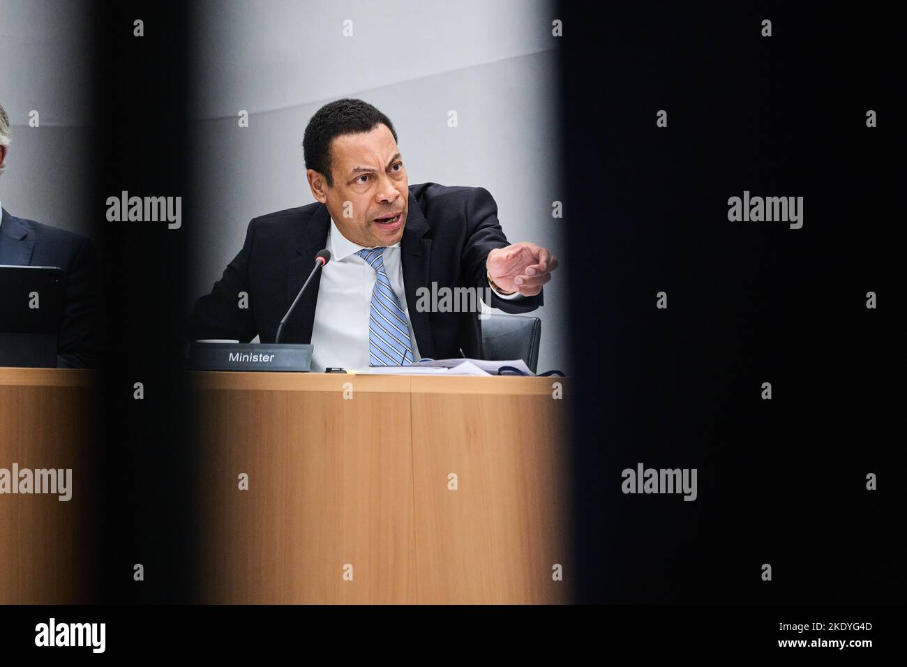 2022-11-09 11:40:49 DEN HAAG - Minister Franc Weerwind (Rechtsschutz) während einer Debatte im Repräsentantenhaus über die Justiz. ANP PHIL NIJHUIS niederlande Out - belgien Out Stockfoto