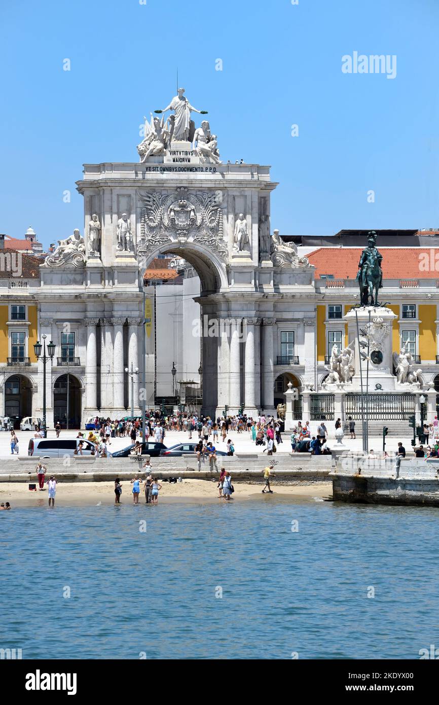 Praca do Comercio und Siegebogen, Lissabon, Portugal Stockfoto