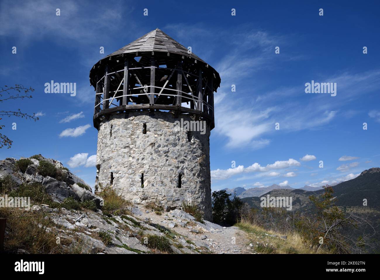 Tour Vauban, Vauban Aussichtsturm oder Wachturm in Saint-Vincent-les-Forts im Ubaye-Tal Alpes-de-Haute-Provence Französische Alpen Frankreich Stockfoto