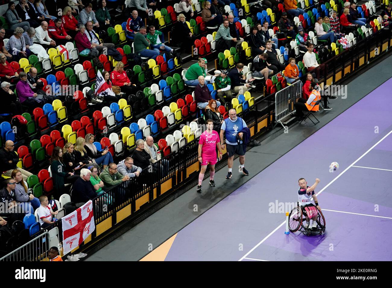 Der Engländer Nathan Collins während des Wheelchair Rugby League World Cup-Spiels der Gruppe A in der Copper Box Arena in London. Bilddatum: Mittwoch, 9. November 2022. Stockfoto