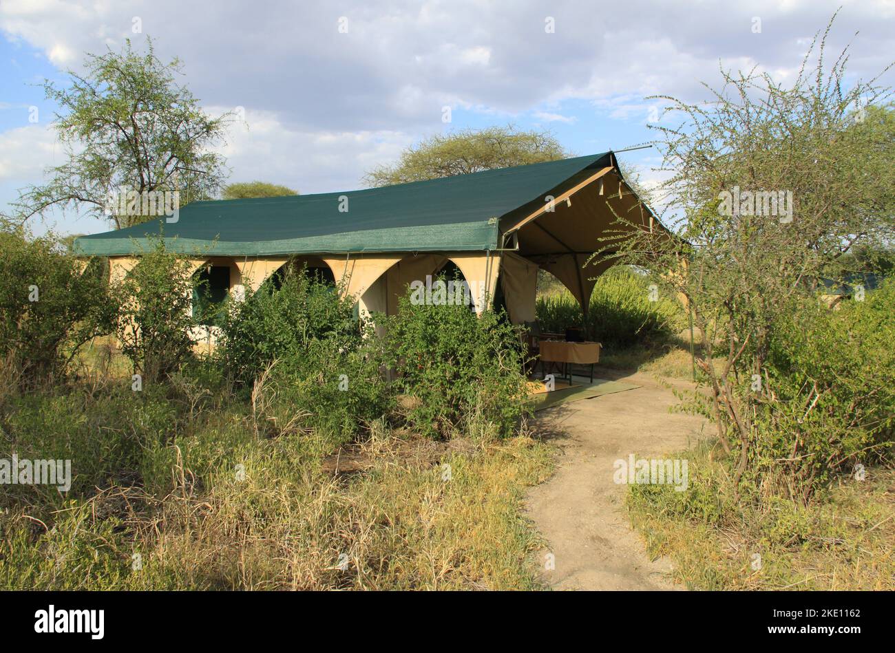 Große, komfortable Zelt-Safari-Lodge im Tarangire National Park in Tansania Afrika. Stockfoto