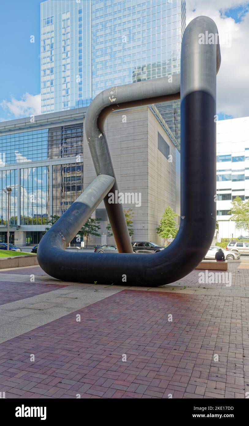 Skulptur Isamu Noguchi, „Portal“ im Justizzentrum. Stockfoto