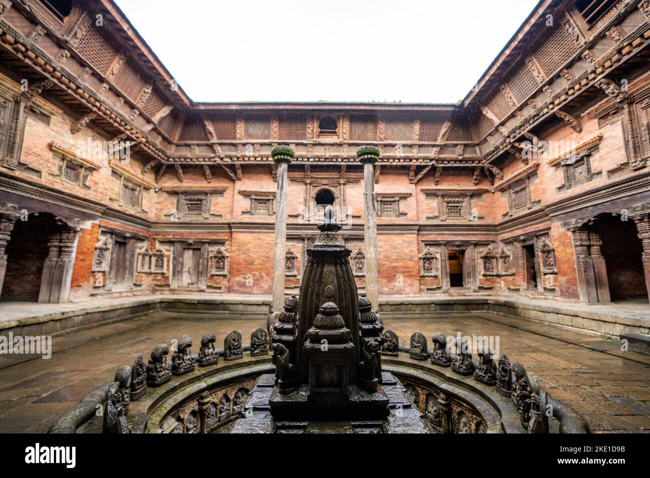 Das königliche Bad Tusha Hiti im Sundari Chowk-Innenhof, Patan Durbar Square, Lalitpur, Nepal Stockfoto