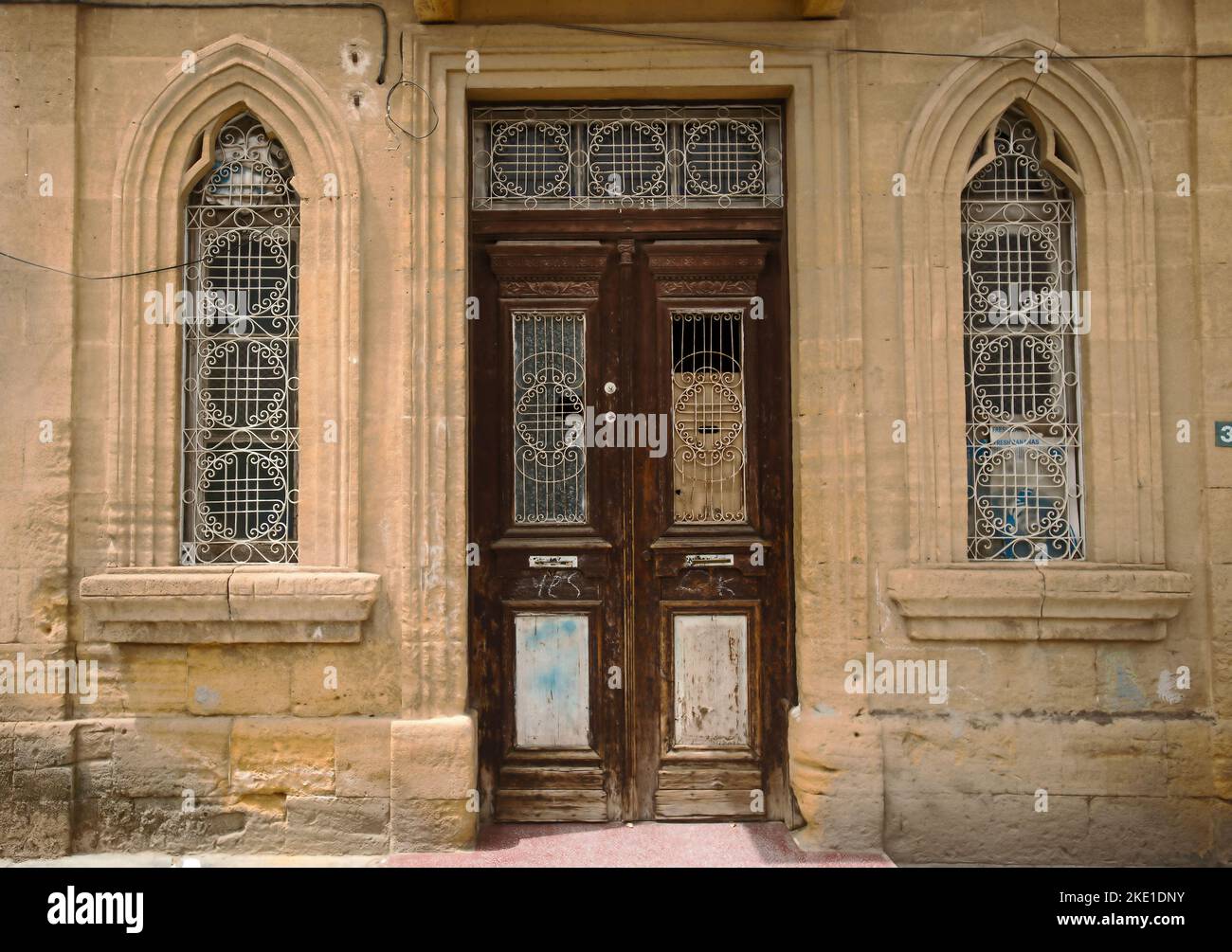 Historische Bilder von alten Türöffnungen und Türen im türkisch besetzten Nikosia Stockfoto