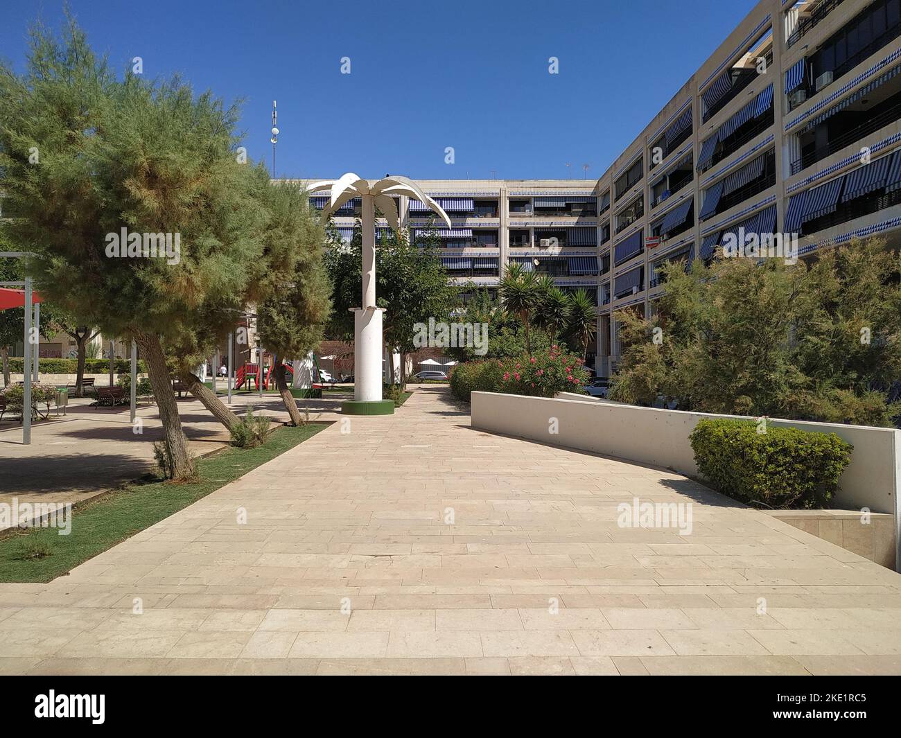 Plaza Porticada (Guardamar del Segura, Provinz Alicante, Gemeinschaft Valencia, Königreich Spanien) Stockfoto