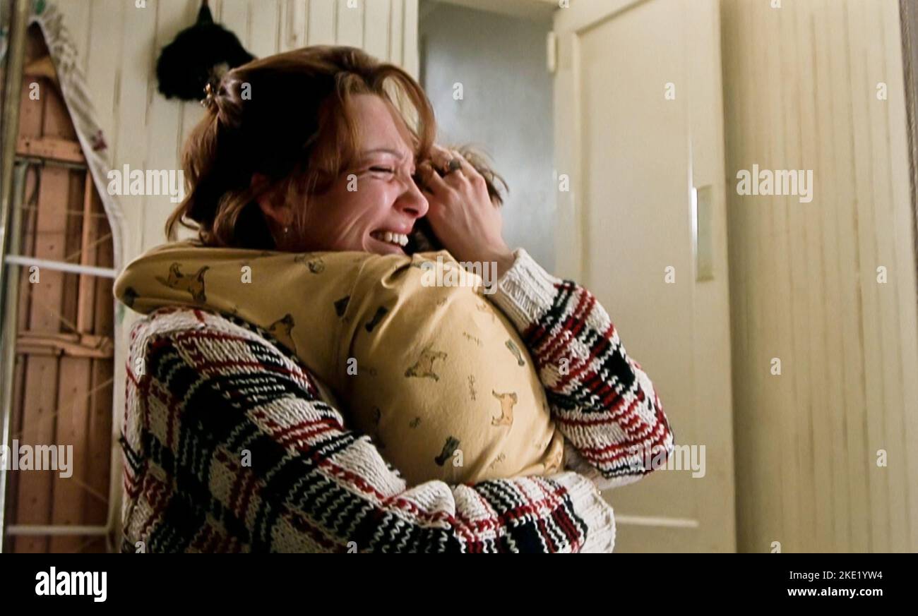 usa-toni-collette-und-haley-joel-osment-in-einer-szene-aus-dem-c