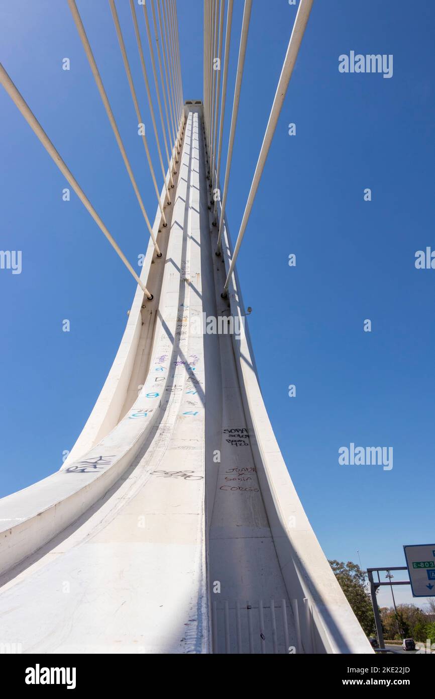 Puente del Alamillo Brücke vom Architekten Santiago Calatrava gebaut für Expo 92 Sevilla spanien Stockfoto