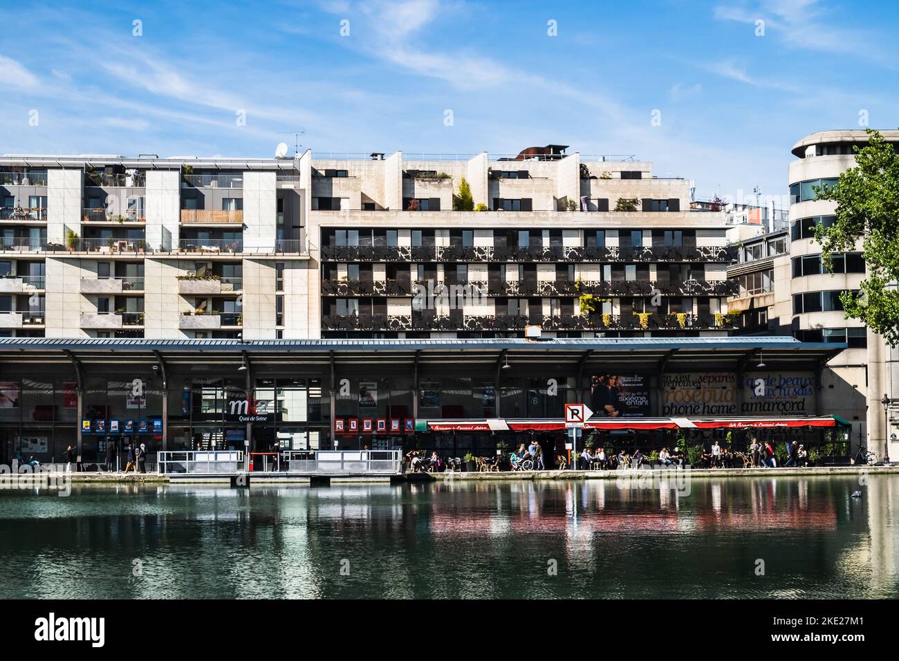 Paris, Frankreich, Okt. 2022, Blick auf eine urbane Szene am Bassin de la Villette Stockfoto