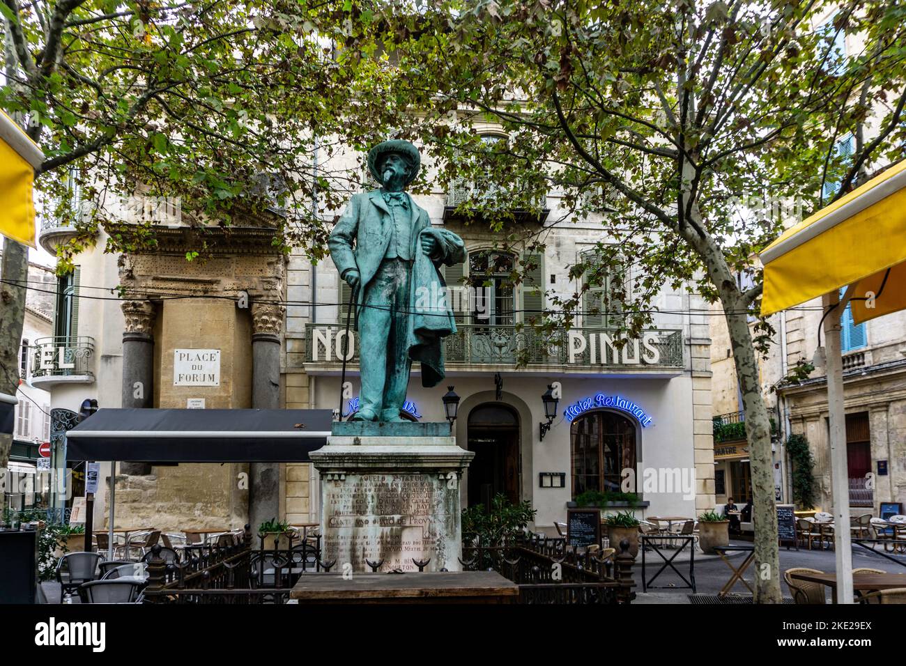 Statue von Frederic Mistral in Arles, Frankreich. Französischer Schriftsteller und Lexikograph und Nobelpreisträger für Literatur im Jahr 1904. Stockfoto