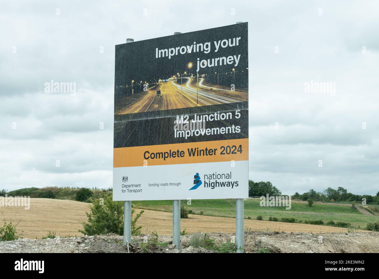 Schild für Verbesserungen an der Autobahnkreuzung 5 der m2 – England, Großbritannien Stockfoto