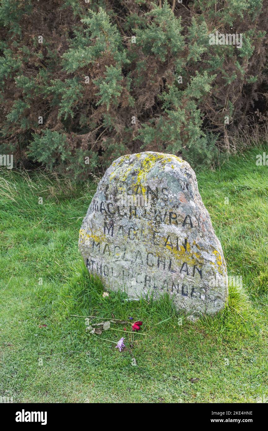 Das Bild zeigt Clan StoneGedenkstätten auf dem Schlachtfeld von