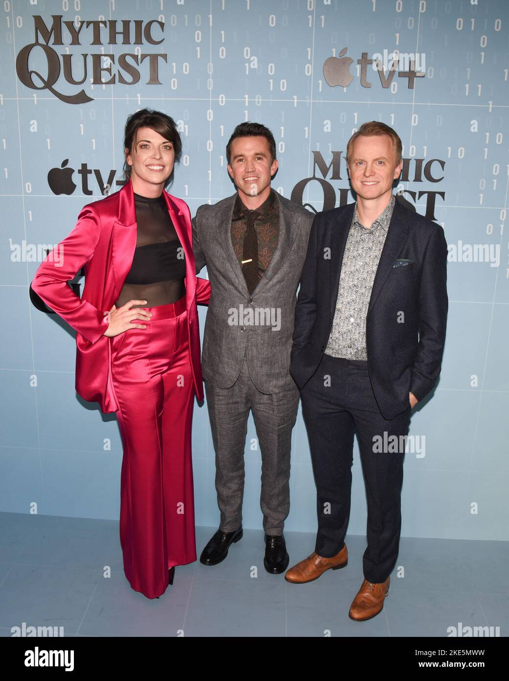 09. November 2022 - Los Angeles, Kalifornien - (L-R) Megan ganz, Rob McElhenney und David Hornsby. Apple TV+ Comedy â € œMythic Questâ (Kreditbild: © Billy Bennight/AdMedia via ZUMA Press Wire) Stockfoto