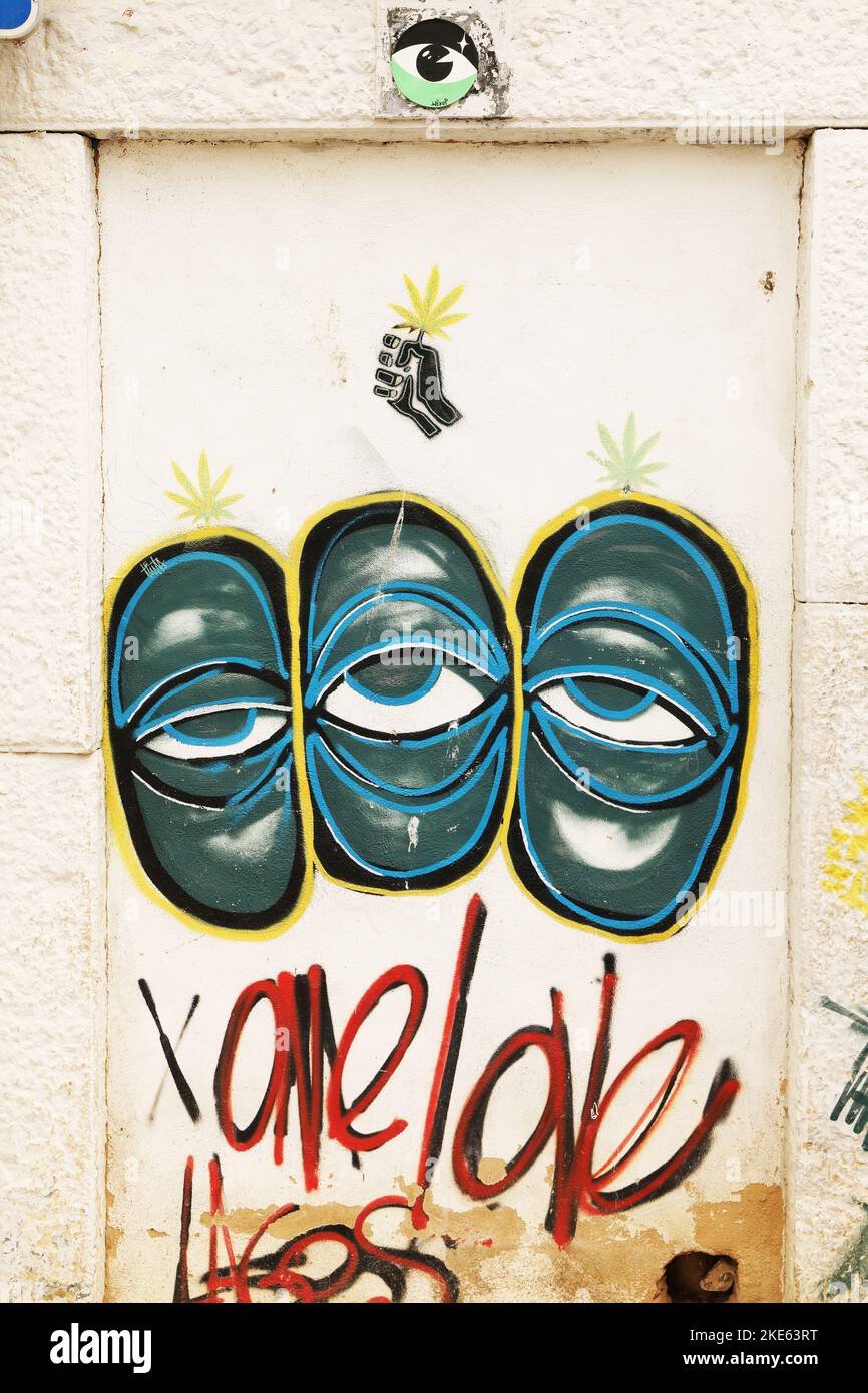 Ein Wandgemälde an einer Wand in der Altstadt von Lagos, Algarve, Portugal Stockfoto