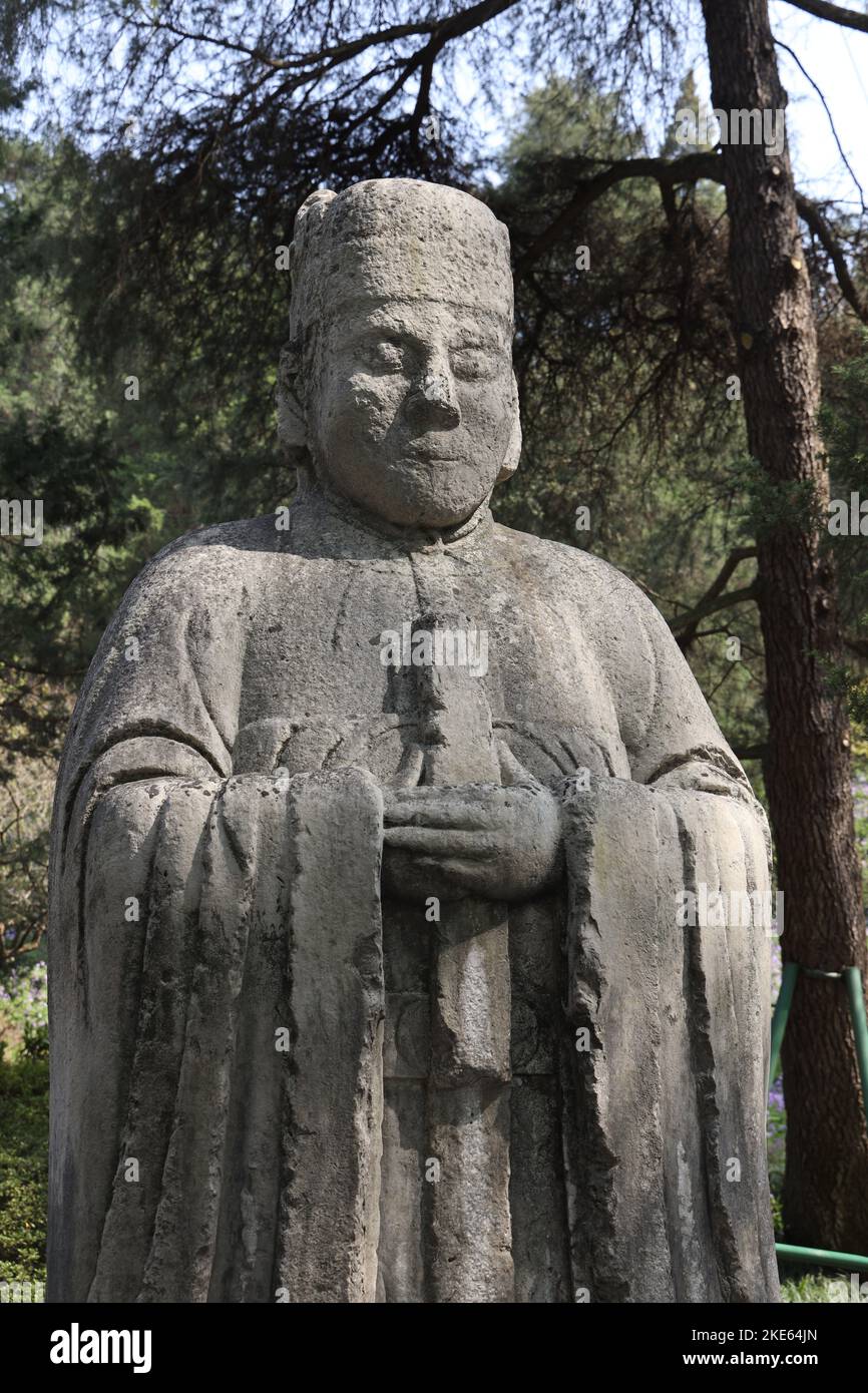 Eine vertikale Aufnahme der Statue im Ming-Kaisergräber-Grab, Nanjing, China Stockfoto