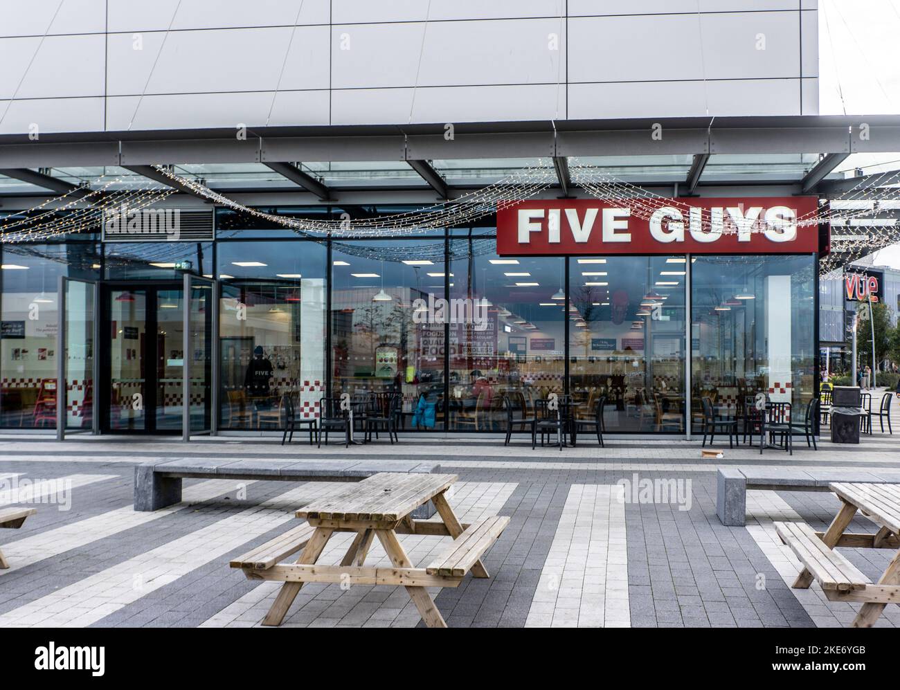 The Five Guys Restaurant im Liffey Valley Shopping Centre in Dublin, Irland Stockfoto