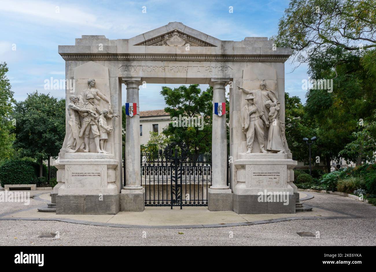 Gedenkstätte in Nimes, Frankreich für die im ersten Weltkrieg Verstorbenen. Stockfoto