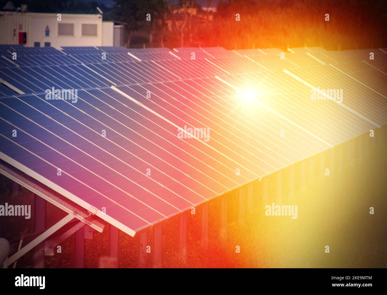 Solarpanel Konzept Photovoltaikgeschäft und innovative Energie Stockfoto