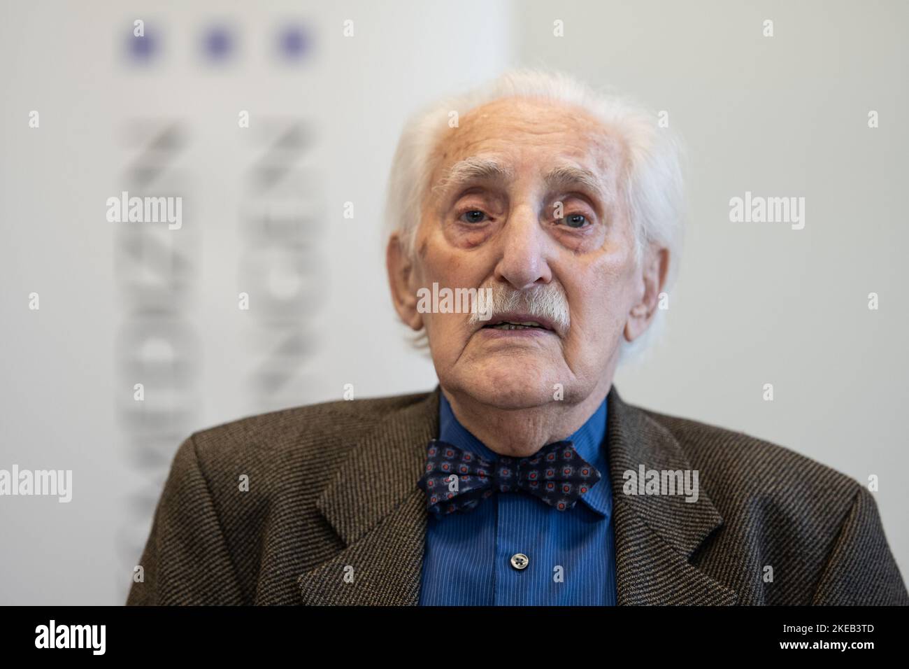 Leon weintraub Fotos und Bildmaterial in hoher Auflösung Alamy